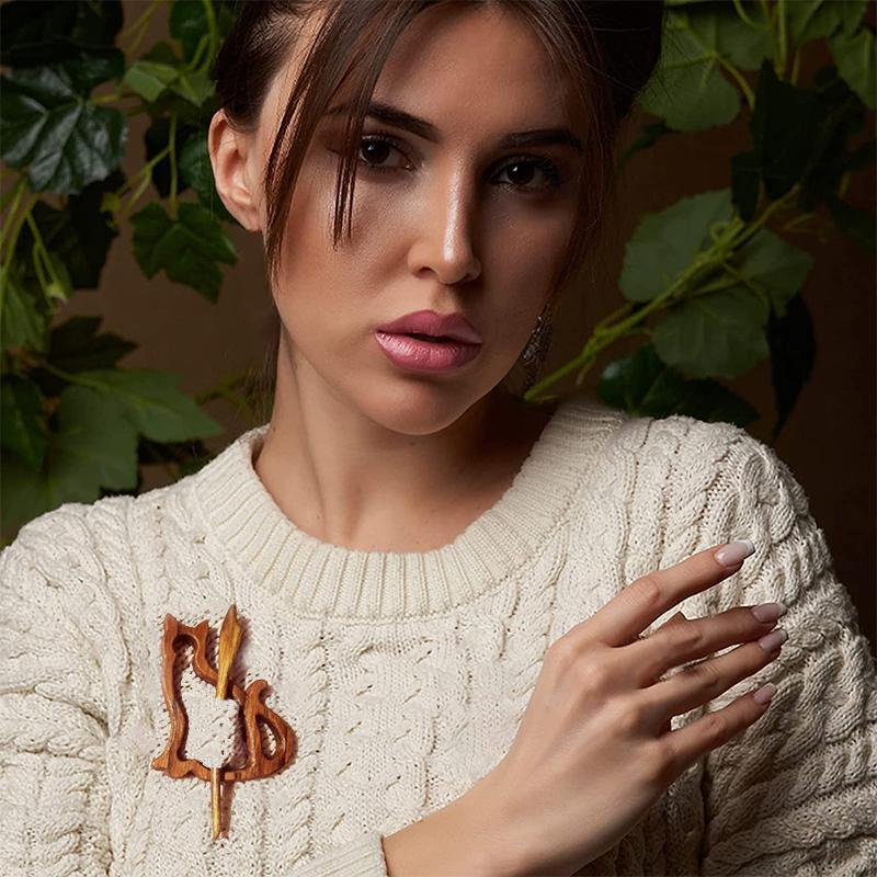 Broche Broche avec Motif Animal en Bois