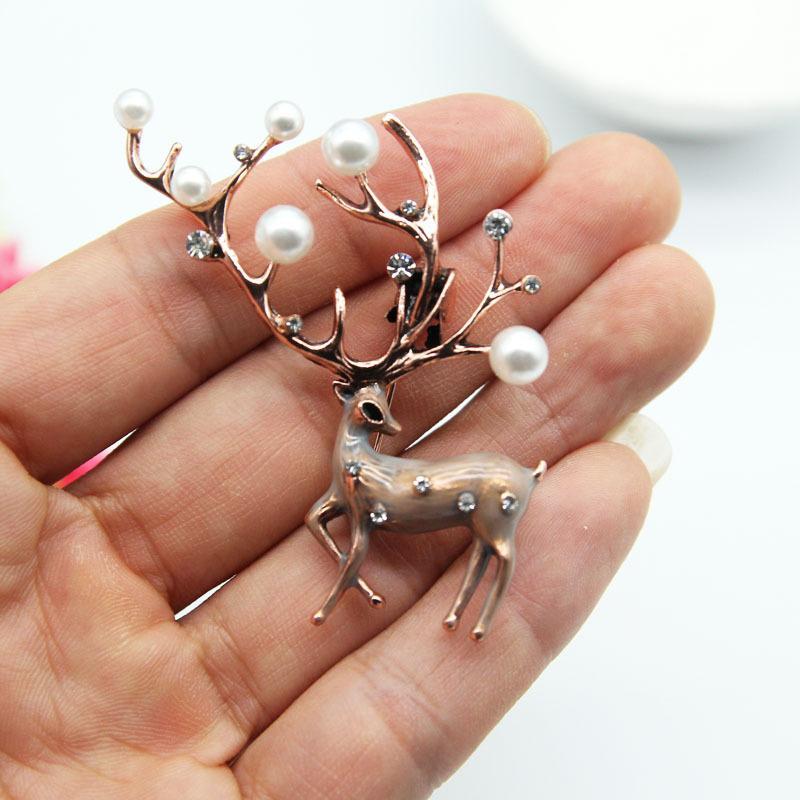 Broche de Cerf Exquis pour Dames